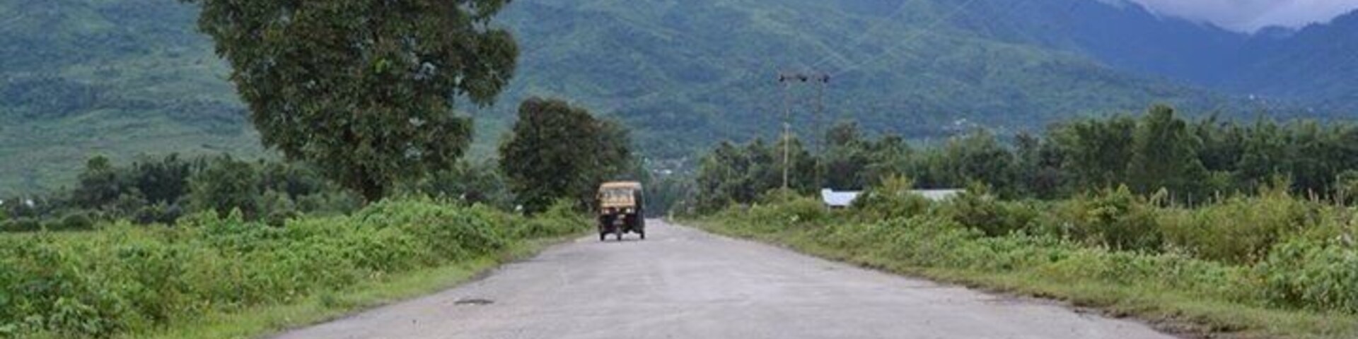 Leimakhong is almost heaven. A scenic drive. Blue ridge mountains, fast flowing streams and never ending Paddy fields. While driving or riding down this road I always get a feeling that I should have been here yesterday. Build a hut and stay here everyday.