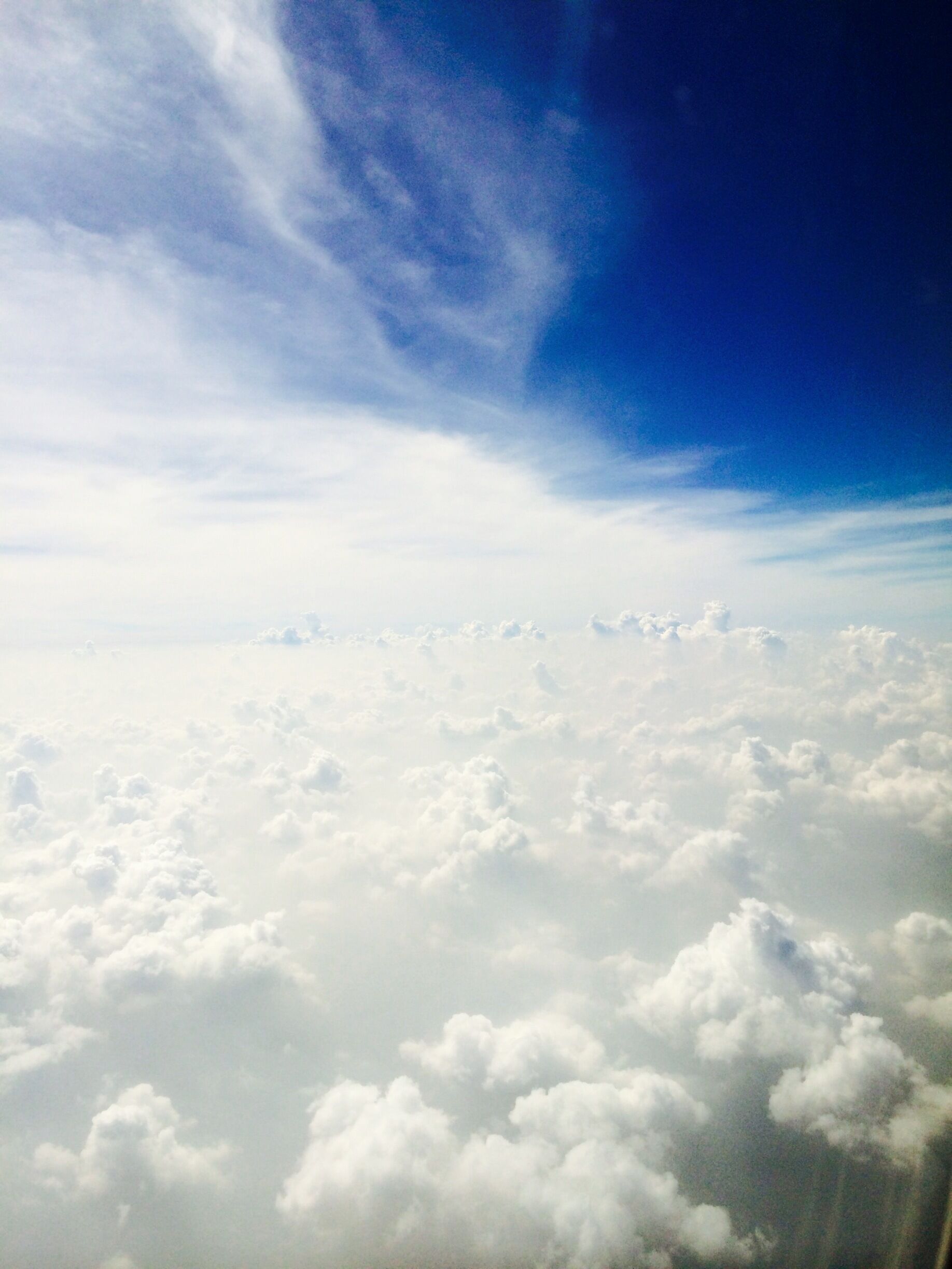 On cloud 9 😀 In an airplane looking out the window and this is what i see. 
Then how could i resist capturing this breathtaking view :-)