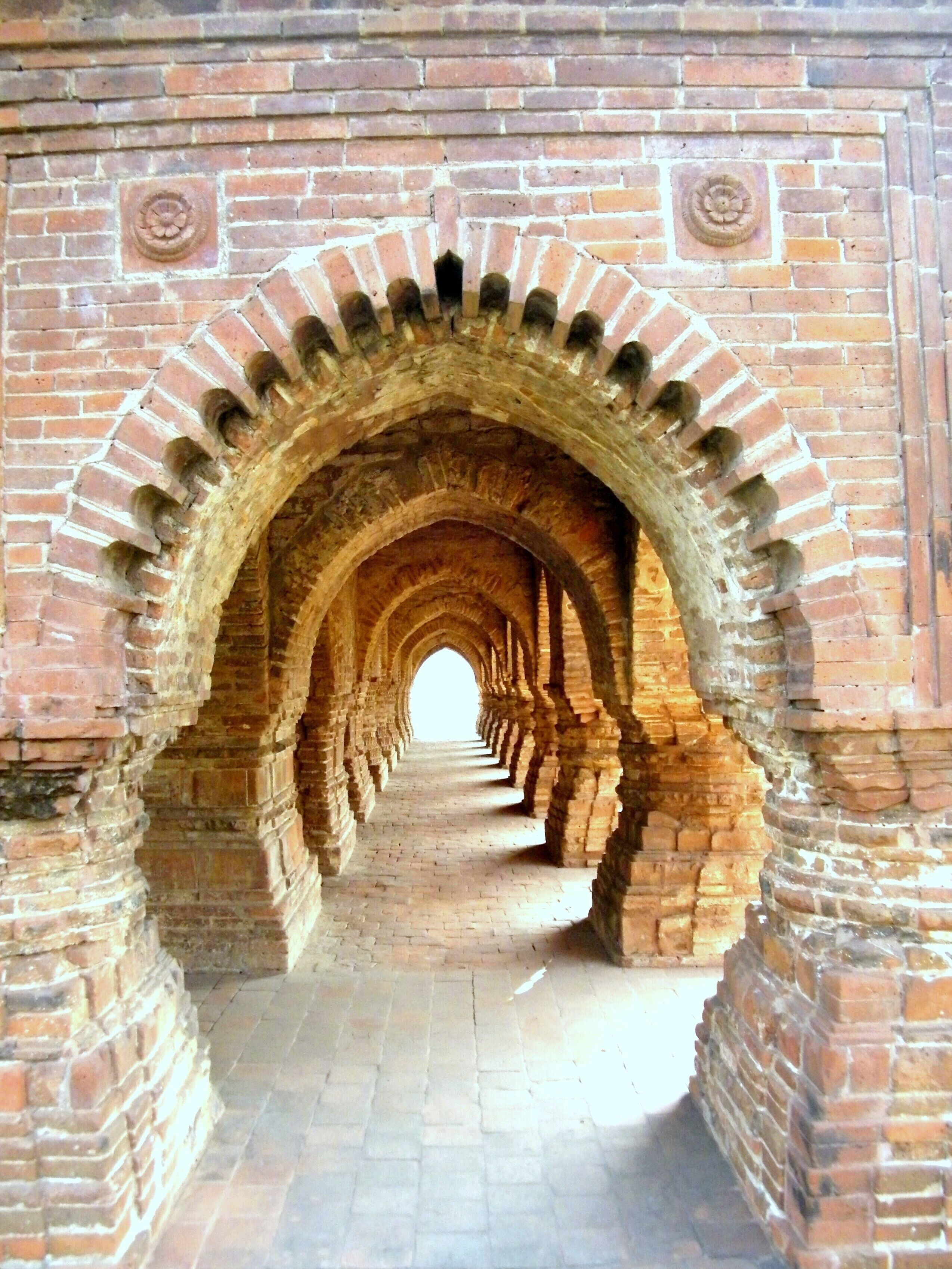 Bishnupur Rasmancha is a famous artitectiture of Malla Kings. After hundreds of years it still attracting people all over the 🌐 Must be within iternary while visiting West Bengal ,India