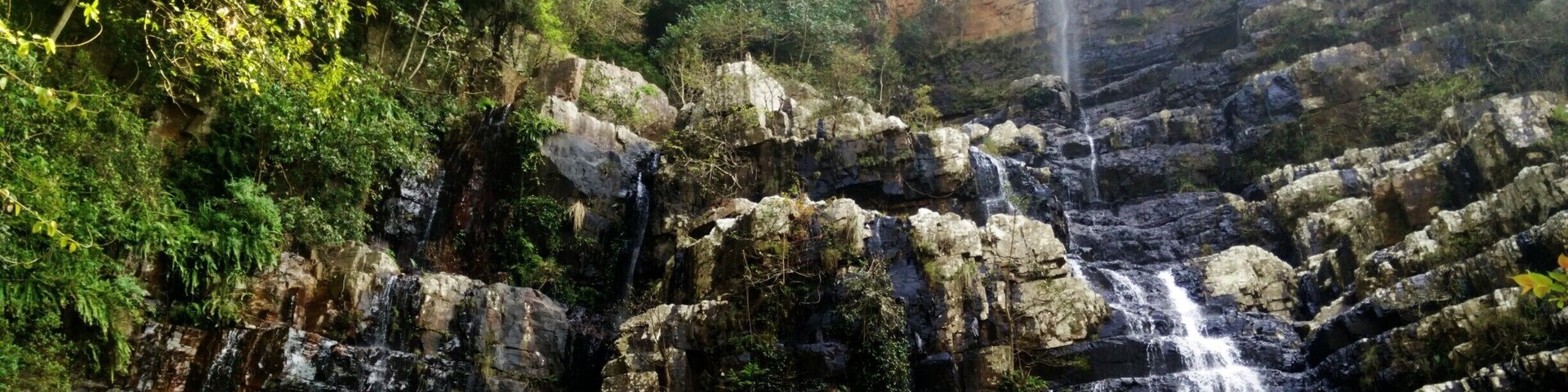 Black and white rocks #waterfalls