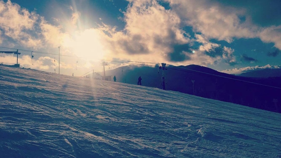 #lifeatexpedia #mountains #skiing #romania #throwback #2016