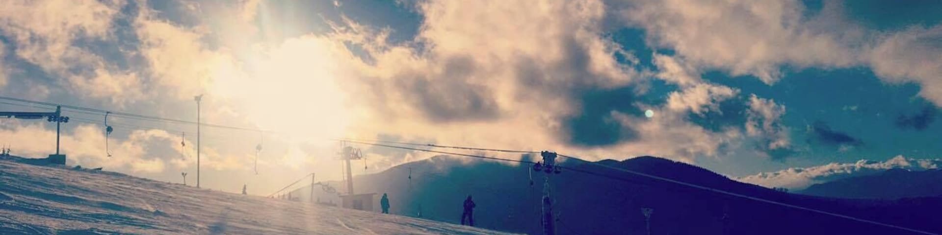 #lifeatexpedia #mountains #skiing #romania #throwback #2016