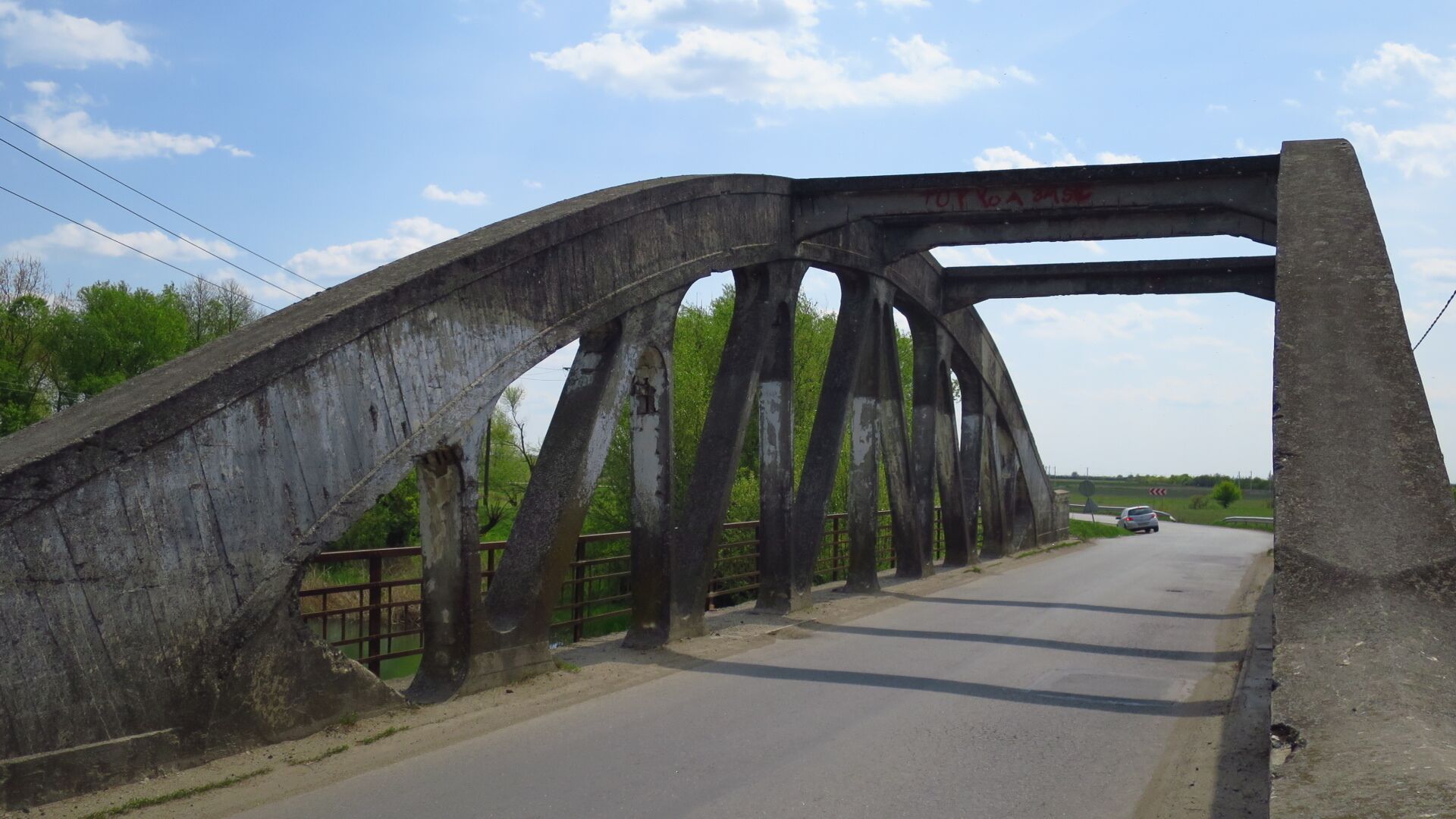 The Old Bridge crossing Bega River swamps


#TakeAHike