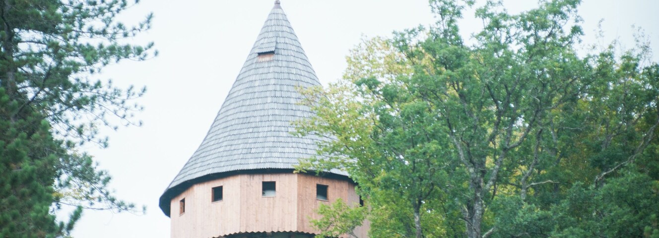 Stormy afternoon spent discovering a very mysterious tower. Legends say that it was once inhabited by a giant. Judging by the size of it, there's some truth in that. :)
