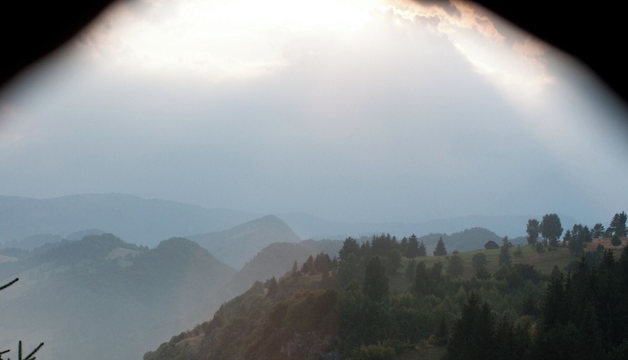 View from the ruins of Oratia Fortress, a mysterious construction, important especially in the age-old trade between Transylvania and Wallachia.
#WeekendGetaway