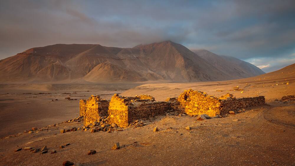 Ruins of a small abadoned village in the Camina valley (quebrada de Camiña) in the vicinity of Pisagua in the north of Chile