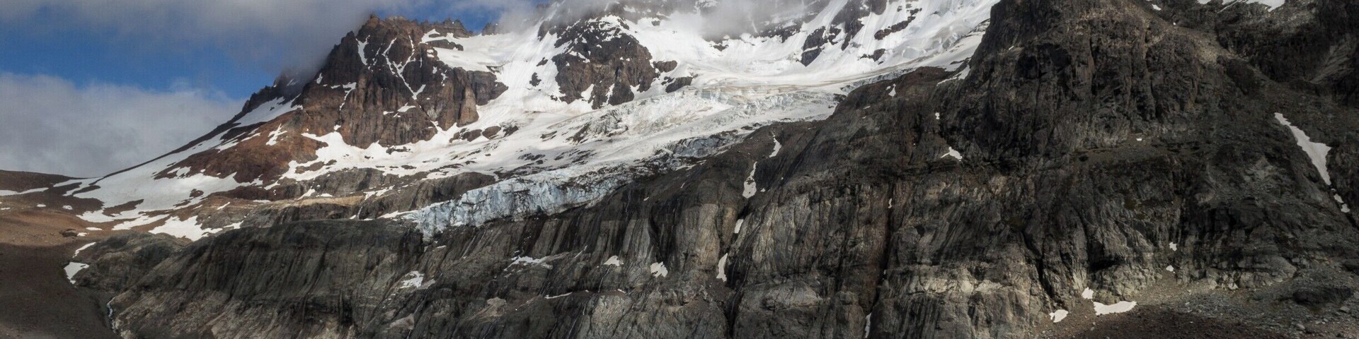 This is an incredible place at the new National Park Cerro Castillo. You have two option to arrive at this place where you can camp. A day hike from Cerro Castillo or a four-day hike. The view of the lagoon and mountain is great and as also the view of the valley.
#bvspatagonia
#CerroCastillo #Chile #Patagonia