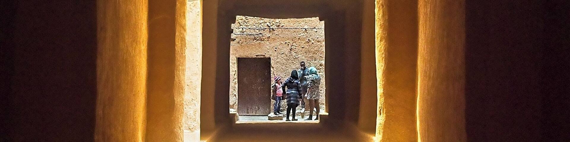 Sometimes the best way to get the latest scoop is to just hang out with your friends and neighbors and have a nice chat
#Morocco #africa #travel #travelphotography