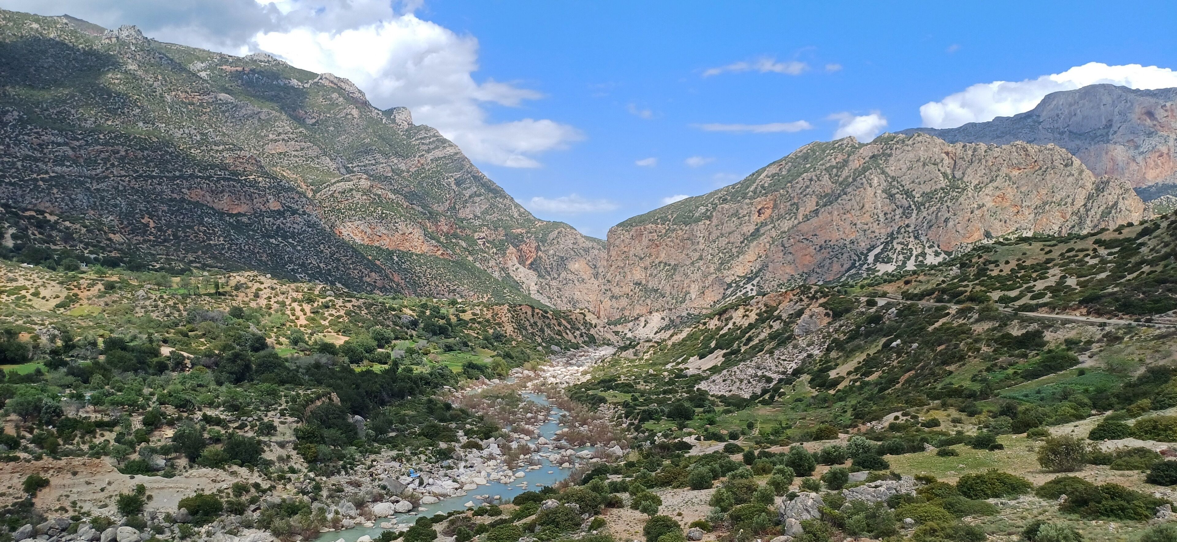 Atemberaubende Berglandschaft – Rifgebirge bei Akchour