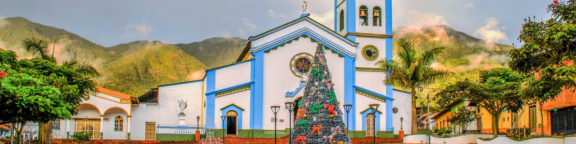 Contratación, Colombia