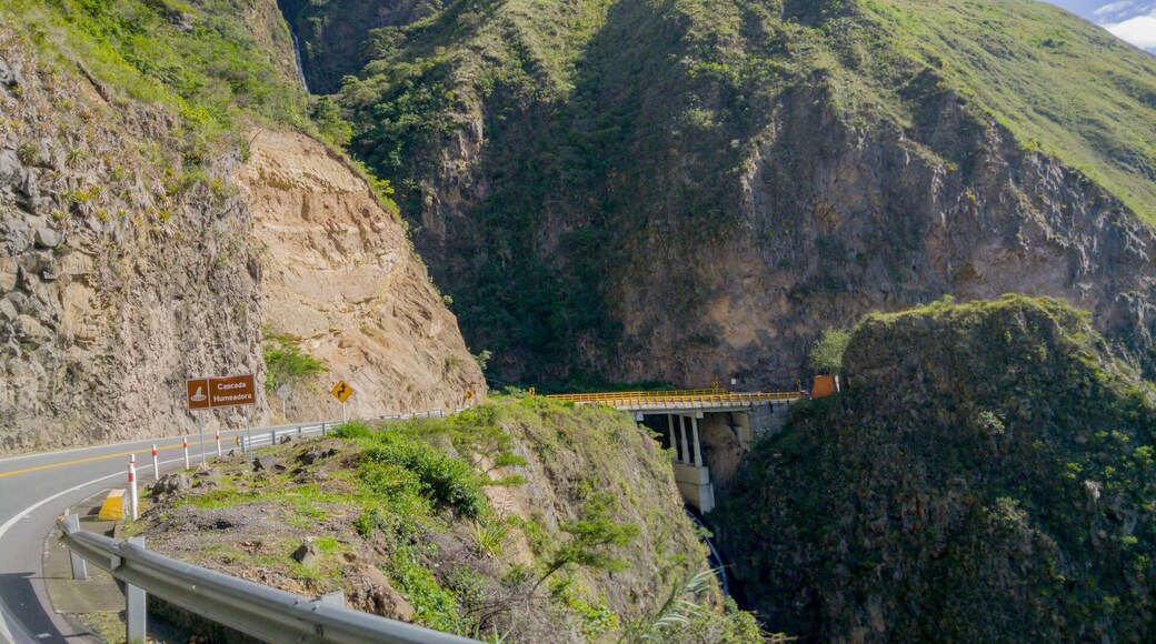 Cascada La Humeadora, camino a Pasto, Nariño, Colombia