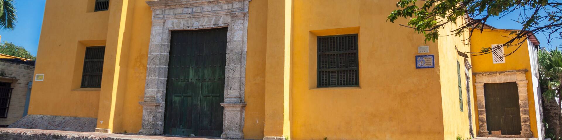 Fachada de la histórica Iglesia de la Santísima Trinidad situada en el barrio de Getsemaní y erigida hacia el año 1600