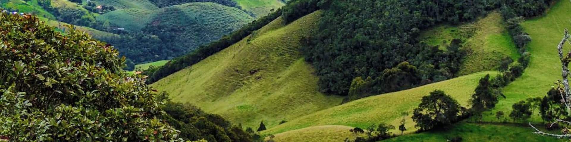 A small hike up to a beautiful view. The Colombia countryside is stunning.
To see our blog post on this hike, visit our blog http://chasingadventure.ca/2015/11/16/walks-hills-and-hikes-medellin-colombia/
#Colombia #countryside