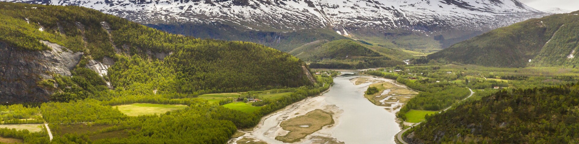 Mündung in den Beiarfjord in Norwegen