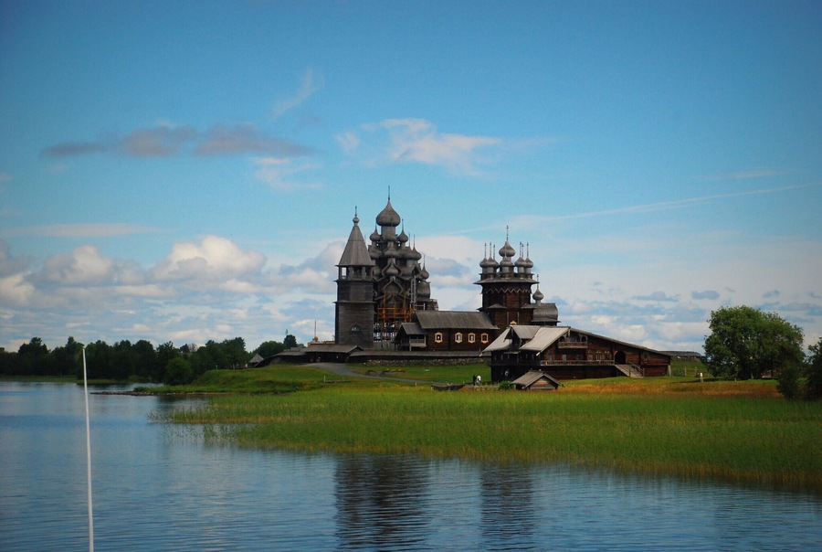 The wooden churches of Kishi Island in Lake Onega, Karelia, Russia. #UNESCO World Heritage #StunningStructures
