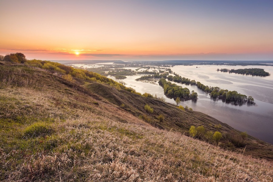 Vanilla Sunset on the Volga river
