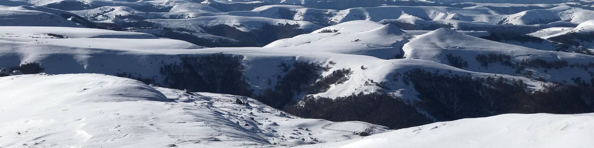 Гора Эльбрус в облаках