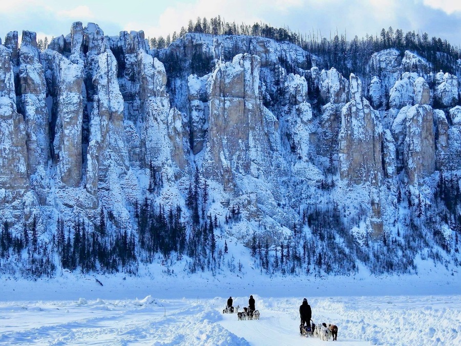 Dog sledding on the River Lena, Yakutia, far-eastern Siberia