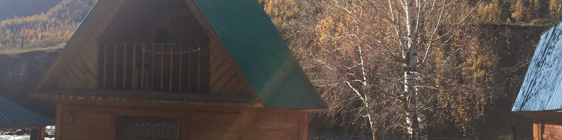 One of the most fascinating and beautiful rivers I've ever seen: green, wild, perfect. Too cold for rafting in October, but we will definitely be back!
#waterlust #Green #GreatOutdoors