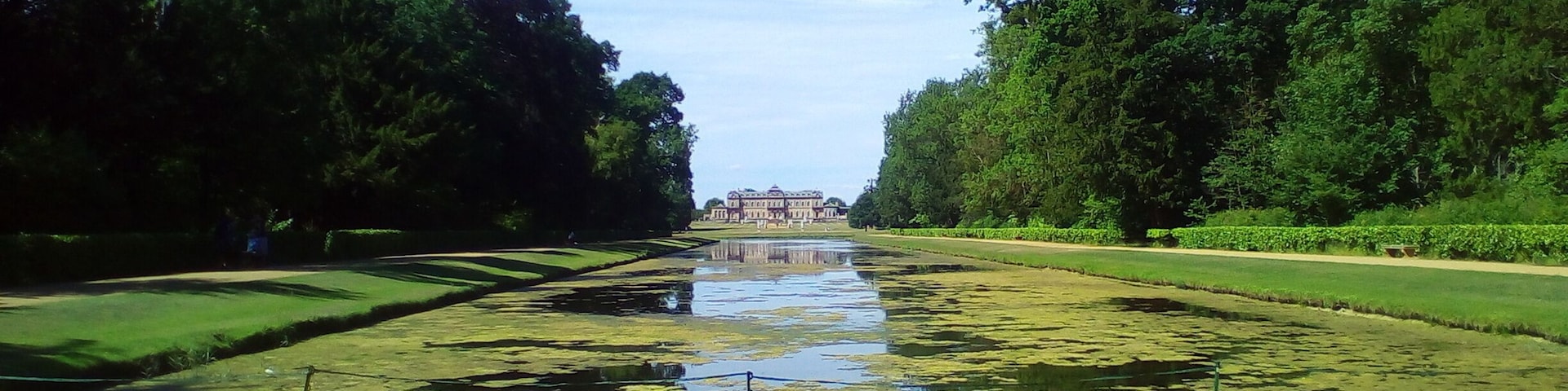 Journey in time from the 17th century. Wrest Park was first used as a family home by the Greys, then as a retreat for the American ambassador. During the WWI it was turned into a hospital, later served as laboratories for agricultural research. Now it's a place to relax and remember that life goes on anyway.
