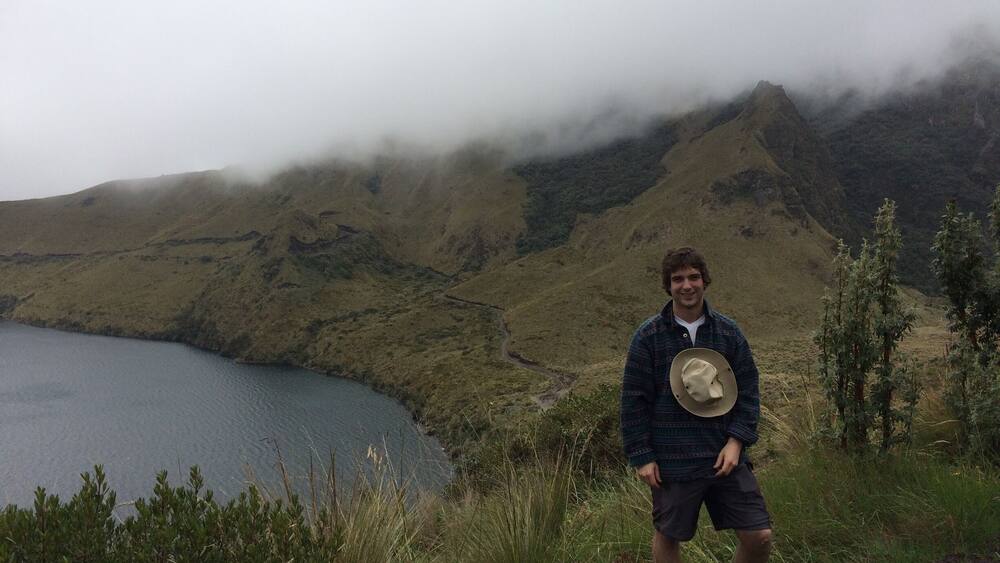 Mojanda lake is a 3h walk rim around the lake. It is pretty hard because of the altitude and the path is pretty steep.