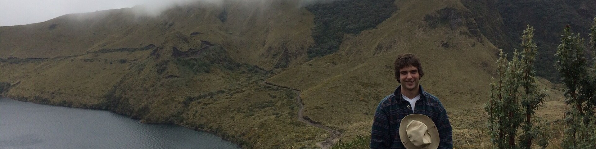 Mojanda lake is a 3h walk rim around the lake. It is pretty hard because of the altitude and the path is  pretty steep.