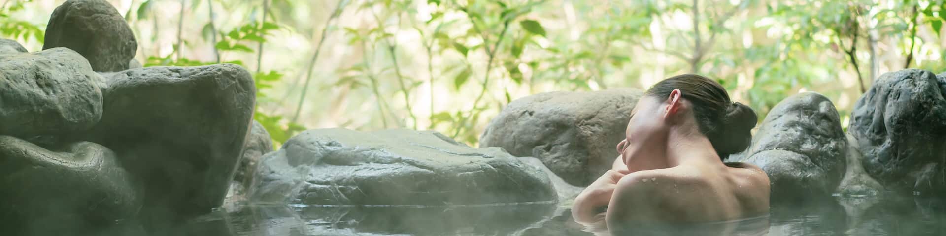 温泉・女性
