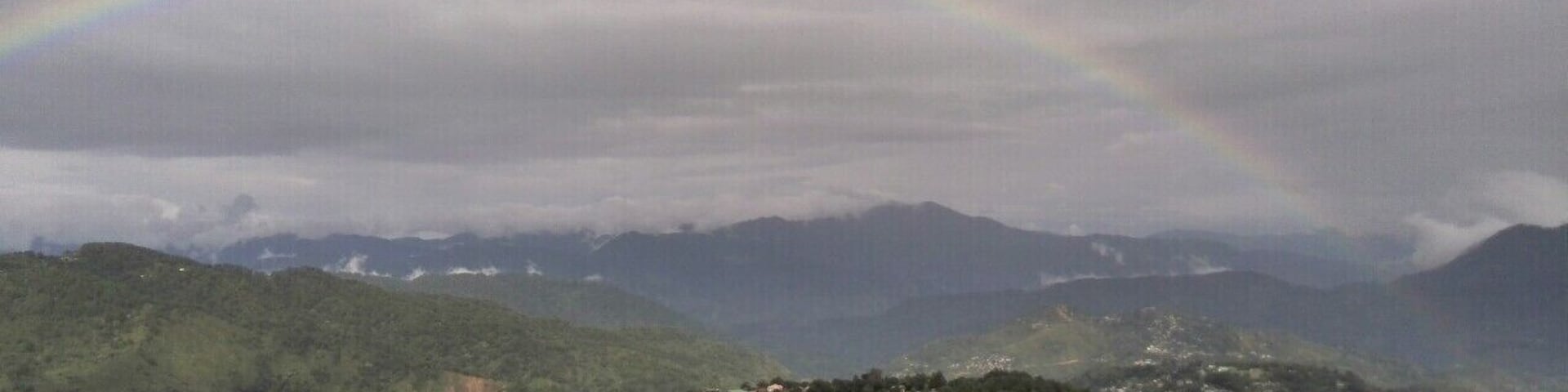 Reward after a chilly hike.Grateful to the great mountains of the Cordilleras.
#Hiking