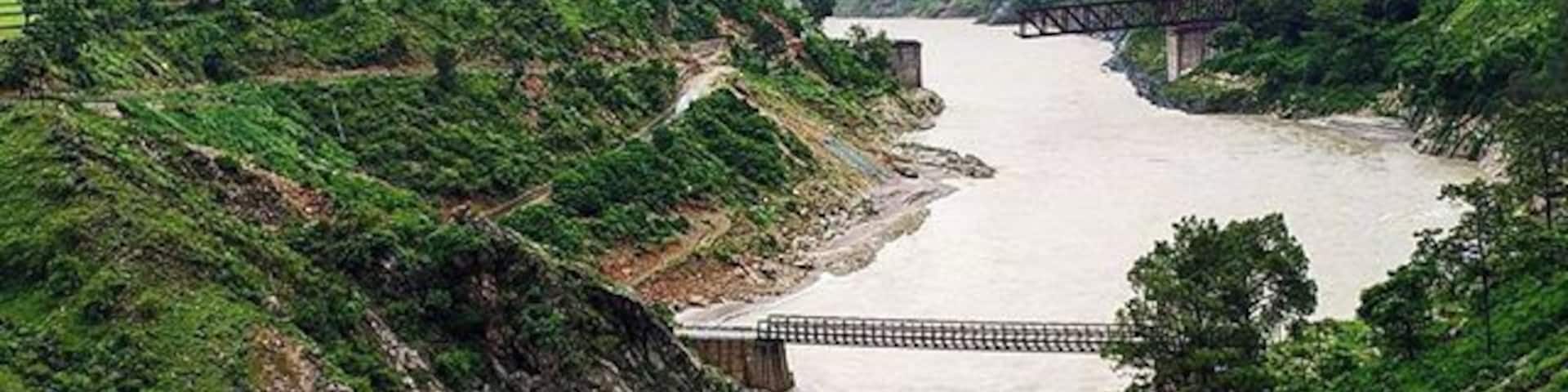 Day 6 - Joshimath to Haridwar
We get on our bus and take the same route as day 1, this time to be departed towards our respective destinations now that the journey was over.
The broken bridge you see here was damaged in the Uttarakhand floods in 2013 that destroyed thousands of villages. The important thing is they made a new one.
I was at Valley of flowers, Uttarakhand in the last week of July, a 6 day trip - my first after leaving the cubicle, also my first without anyone I knew.
I will be sharing one picture each day taking you through the journey and stories about how I managed to survive the first trek of my life.
#incredibleindia #indiapictures #indiaclicks #indiagram #indiatravel #travelpics #travelgram #photooftheday #instagood #instadaily #archives #instaseries #valleyofflowers #uttarakhand #uttarakhandtourism #haridwar #joshimath #trekking #hiking #adventuretime #mountains #hills #sogreen #stream #nofilter #bridgethegap #adventure #Lovetheworld