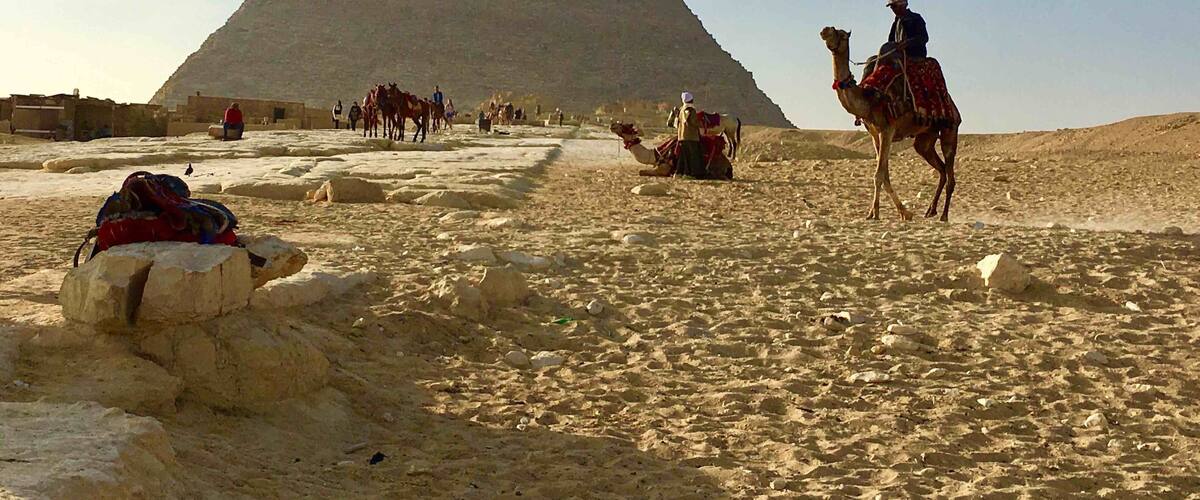 Giza plateau, Cario, Egypt - Cario pyramids - an awesome experience to be out there #red #travel #landscape #ancientruins #nature # architecture #nationalpark #hiking #ancientegypt