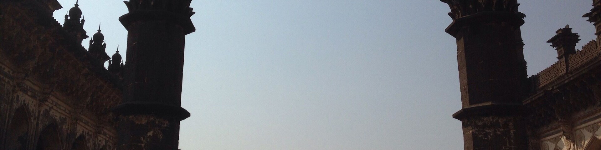 Ibrahim Rauza (‘Rauza’ means “tomb”) also known as Ali Rauza, built in 1627, contains the tomb of Ibrahim Adil Shah II and his queen Taj Sultana. It was originally intended to be the tomb for the queen. It is a fine square structure with twin buildings with delicate carvings.