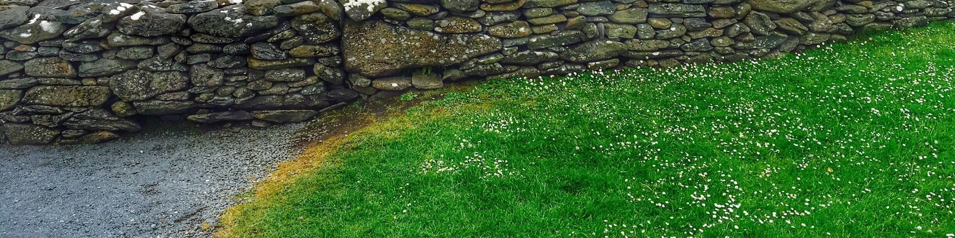 The Gallarus Oratory was the place of worship for early Christian farmers of the area. Shaped like an upside-down boat, the simple dry-stone structure has remained waterproof and in near-perfect condition to the present day without any restoration.
The oratory is made only of local stones fitted carefully together, using no mortar to hold together.
#architecture #roadtrip #Green