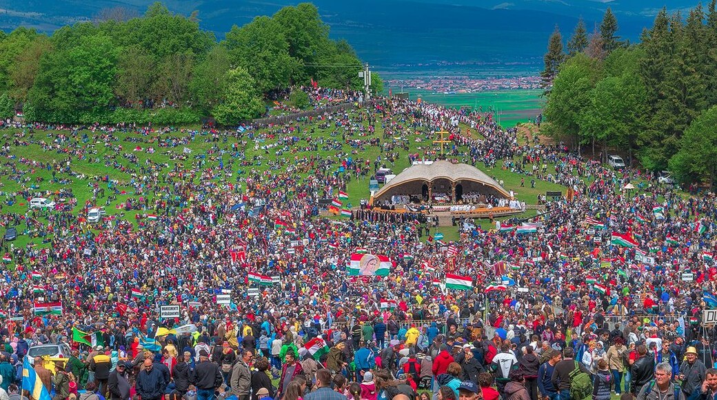 One of the biggest Catholic pilgrimage in Southern Europe! Masses of pilgrims ascend up on this hill to pray to a statue of the Virgin Mary. #alwayswanderlust
What's it all about? Read this: http://www.alwayswanderlust.com/a-pilgrimage-in-harghitas-csiksomlyo/