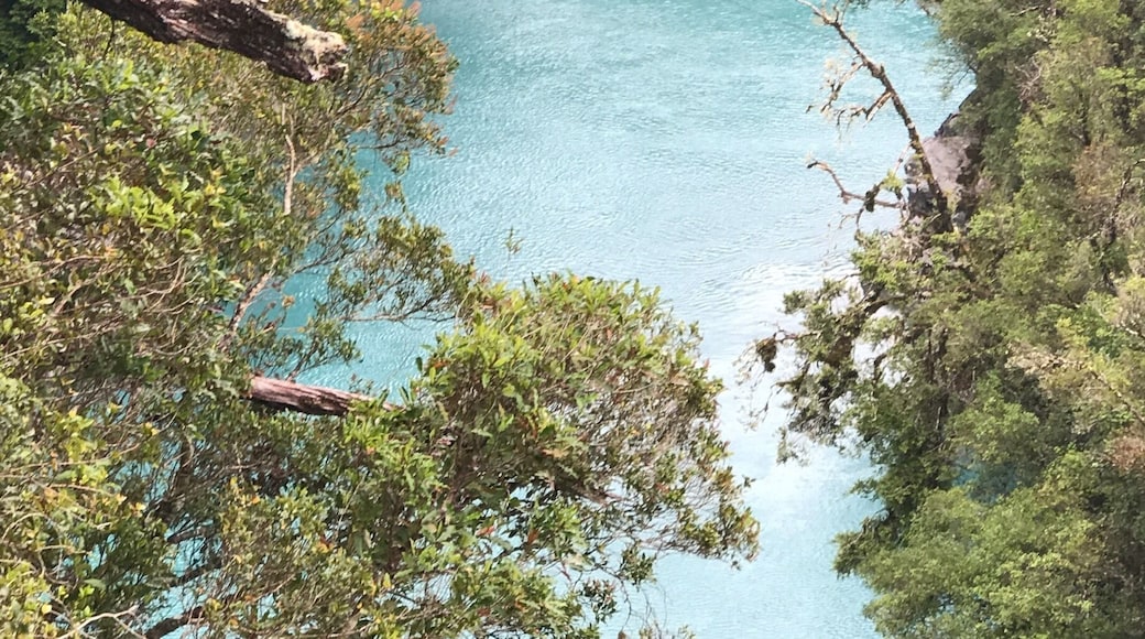 Hokitika Gorge is an easy hike with great views.