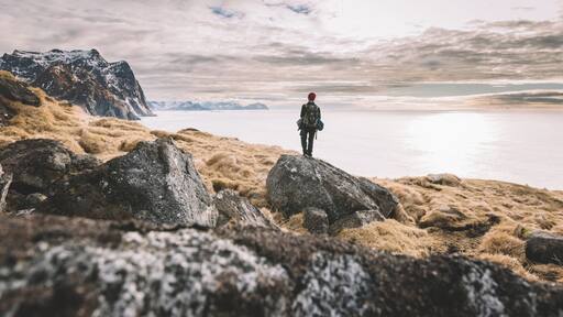 Walk the seaside!
Hiking perspectives on an amazing littel trail from Eggum to Unstad.
#norway #lofoten #hiking #perspectives #outside #walk #outdoors #lifestyle
Make sure you follow me on: https://www.facebook.com/ShotByCanipel/ https://www.instagram.com/canipel/