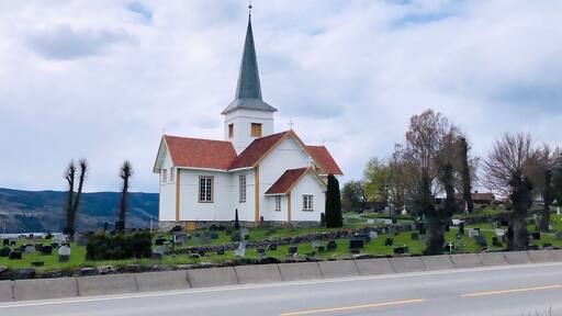 First day in #Norway! We haven’t seen any of the stave churches yet but I was happy to see other cool churches and cute homes on the drive from Gardermoen airport to Etnedal/Bruflat. #church