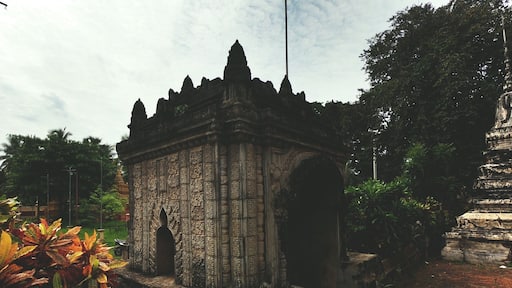 #SamrongKnongPagoda
#Battambang