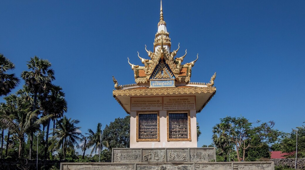 Well of shadows in Battambang, a genocide site under the Khmer Rouge.
#StunningStructures
