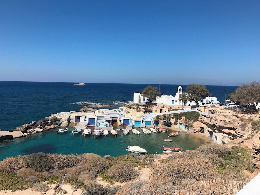 Two tips when visiting Mandrakia the small fishing village in Milos.
1. Eat at Medusa for some of the best, most fresh seafood you'll ever have.
2. After your meal walk down to the fishing village to explore the sites below!
#lifeatexpedia