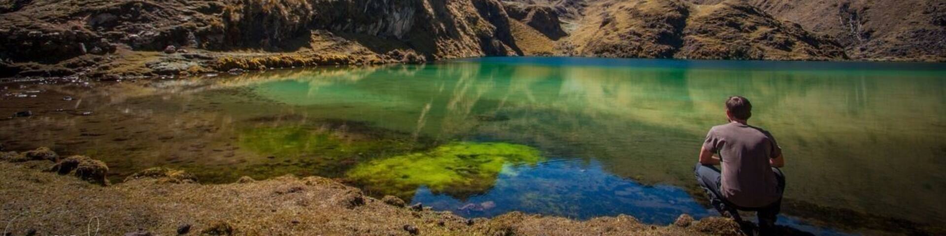 #TroveOn - The amazing lagunes quellacocha in the andean mountains. Very peaceful and quiet place... Just take a moment to suck all the beauty in :) #hiking