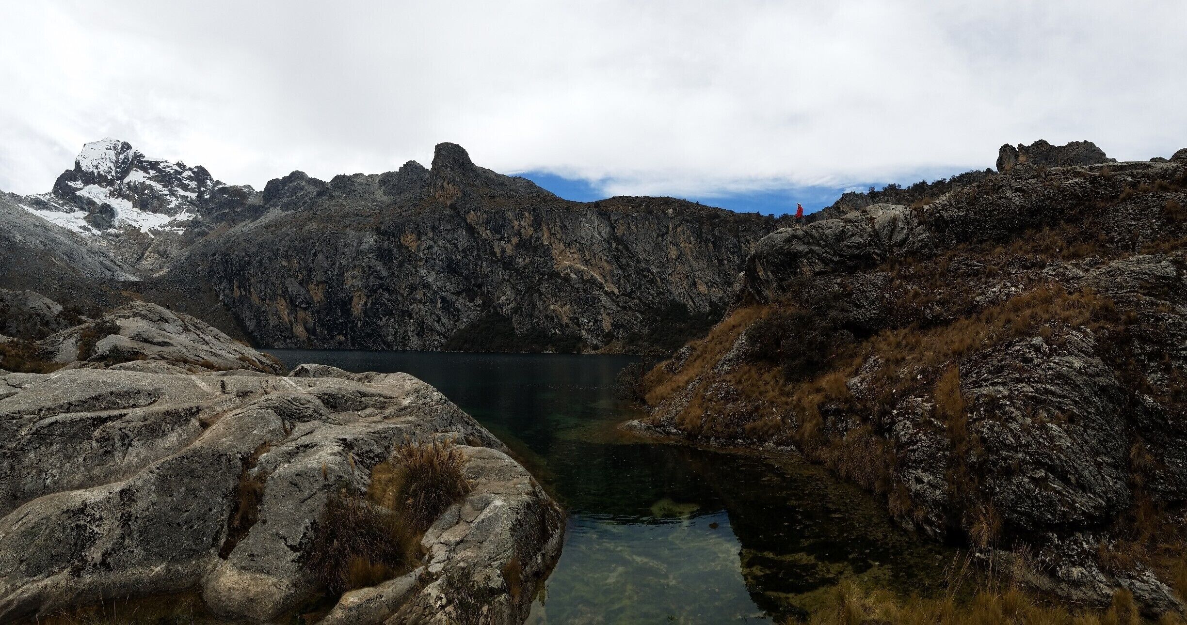 The best pano from the entire trip on such a short day hike. I'd say moderate elevation so take one acclimatization hike prior to this.
#TroveOnTuesday