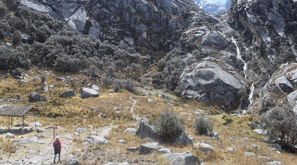 Heading up to Laguna Churup. Our second hike of the trip. The elevation was tough and the trail required climbing up some skree by cable, but the reward was a gorgeous aquamarine lake overlooking 18K ft. Nevado Churup. #TroveOnTuesday