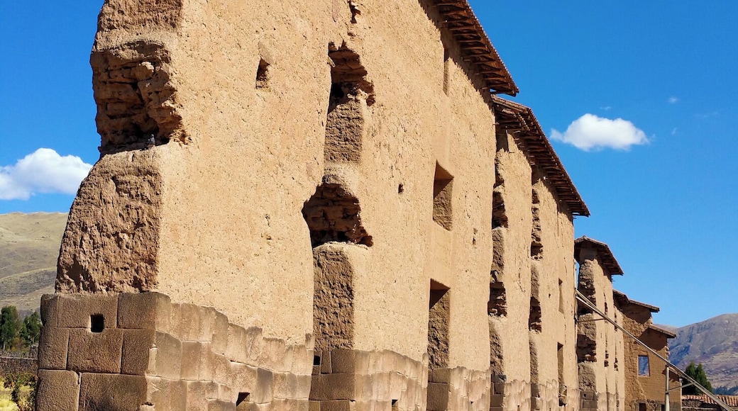 One of the many interesting Incan sites along the way from Puno to Cusco.