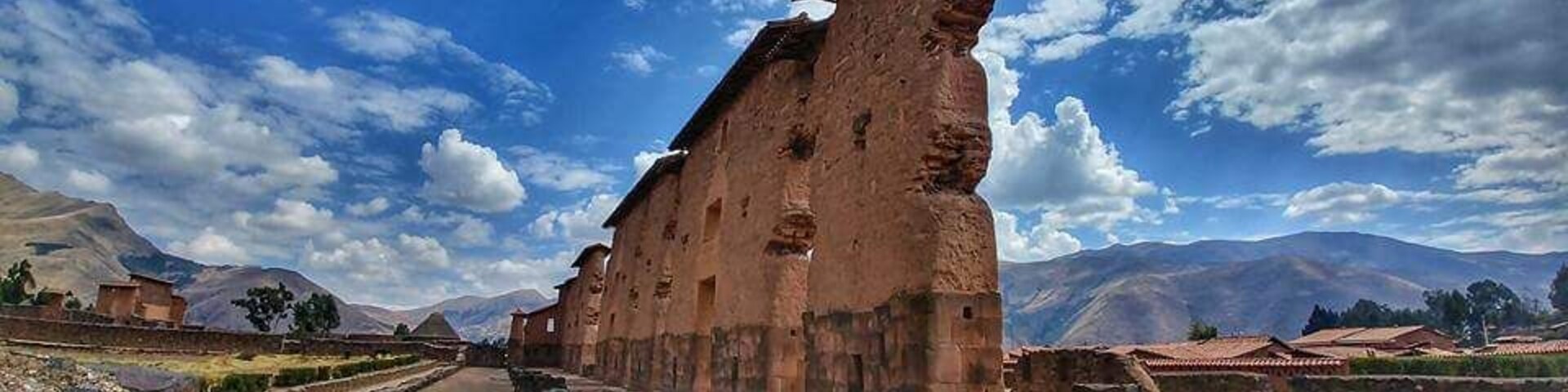 Raqchi, Peru. #instone #peru #cusco #raqchi #ancient #temple