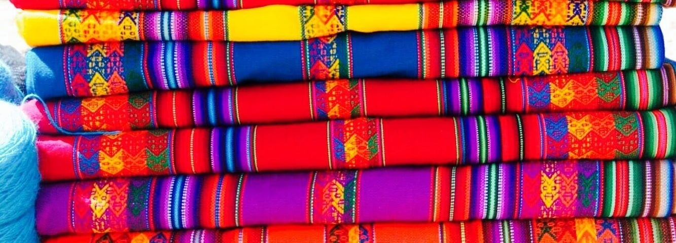 Skilled weavers have long produced elaborate pieces out of wool, cotton and even feathers some with record setting thread counts and mind boggling designs. This is one thing that united the ancient cultures that settled the Andes over the centuries, it's a textile tradition that is beyond
#colorful