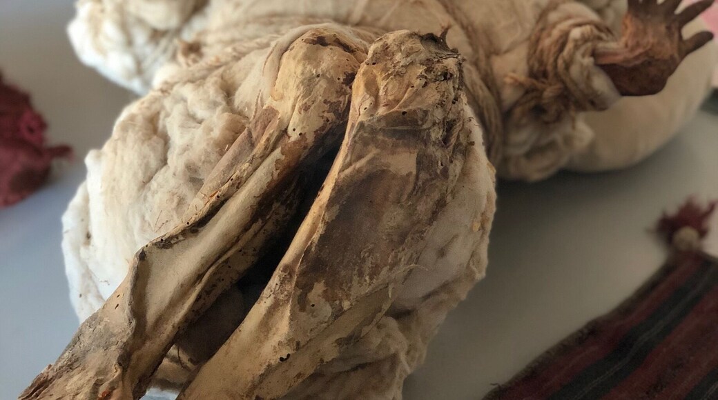 Can still clearly see the foot and hands of the child even though is more than 1,000 years old