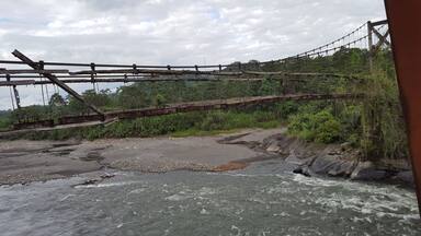 Old ruined bridge near Pillcopata. Peru