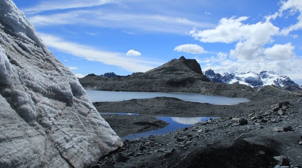 If you're not up to a full-day trek at altitude but you still want to get a taster of the spectacular landscapes to be found within the Huascaran National Park in central Peru, the stunning Pastoruri Glacier is the trip for you.
It's the only glacier in the world accessible by road, and the base of it stands at 5050 metres above sea level. It's a short 1 hour hike from the car park (and another hour back), or you can hire a mule to save your legs (and your breath!)
We booked with Quechuandes in Huaraz:
http://www.quechuandes.com/pastoruri.php