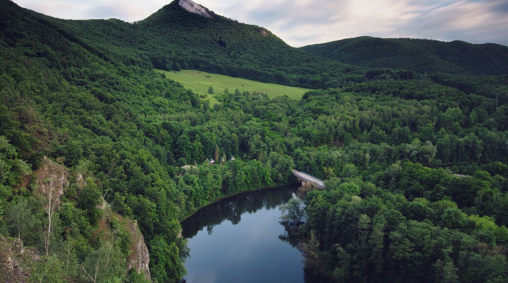 A little bit hidden location but easy to access. Theres great view on mt. Sivec and water dam Ruลพรญn. Its a short detour from yellow hiking trail to Sivec.
#nature