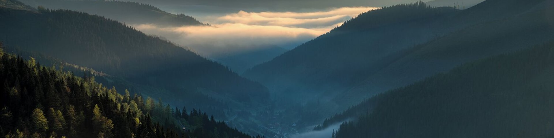 Inversion in the valley. One morning I decided to go on sunrise to Certovica in Low Tatras (Slovakia). I hiked up a small peak and found this amazing scenery, Low Tatras in the front, inversion in the middle, and High Tatras mountain range in the back.
#Adventure #nature #slovakia #travel #tatras #travel #inversion #landscape